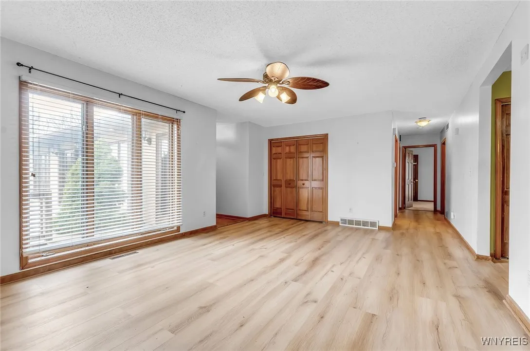 9400 Wehrle Drive Right, Clarence, New York 14031, Clarence, New York 14031, 2 Bedrooms Bedrooms, 6 Rooms Rooms,2 BathroomsBathrooms,Residential Lease,Closed,9400 Wehrle Drive Right, Clarence, New York 14031,0,B1583475
