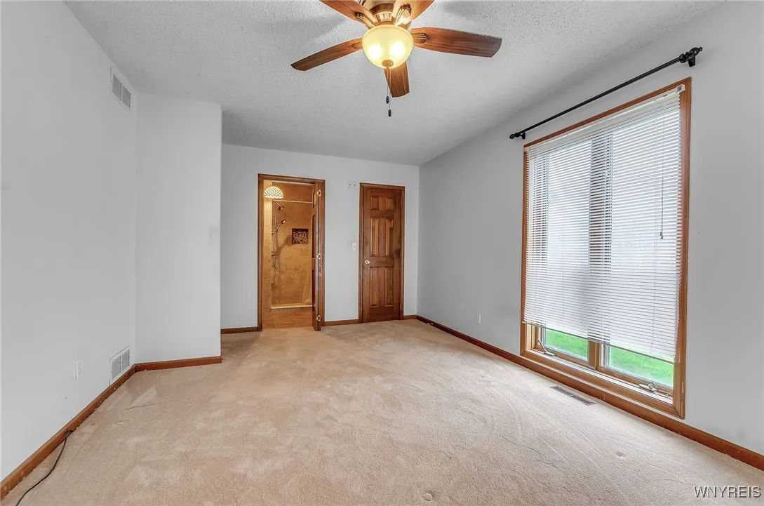 9400 Wehrle Drive Right, Clarence, New York 14031, Clarence, New York 14031, 2 Bedrooms Bedrooms, 6 Rooms Rooms,2 BathroomsBathrooms,Residential Lease,Closed,9400 Wehrle Drive Right, Clarence, New York 14031,0,B1583475
