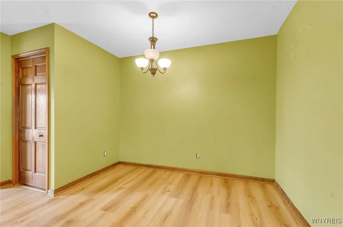 9400 Wehrle Drive Right, Clarence, New York 14031, Clarence, New York 14031, 2 Bedrooms Bedrooms, 6 Rooms Rooms,2 BathroomsBathrooms,Residential Lease,Closed,9400 Wehrle Drive Right, Clarence, New York 14031,0,B1583475