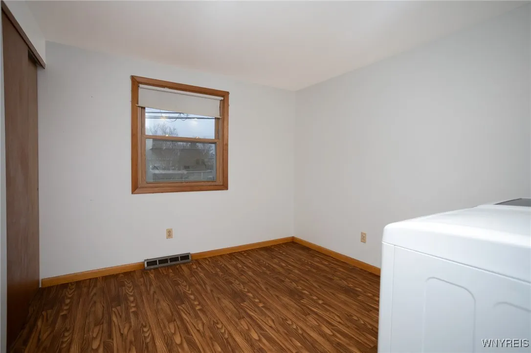 6321 Goodrich Road, Clarence, New York 14032, Clarence, New York 14032, 3 Bedrooms Bedrooms, 7 Rooms Rooms,1 BathroomBathrooms,Residential,Closed,6321 Goodrich Road, Clarence, New York 14032,0,B1582499