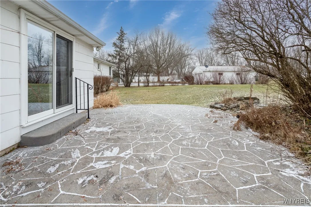 6321 Goodrich Road, Clarence, New York 14032, Clarence, New York 14032, 3 Bedrooms Bedrooms, 7 Rooms Rooms,1 BathroomBathrooms,Residential,Closed,6321 Goodrich Road, Clarence, New York 14032,0,B1582499