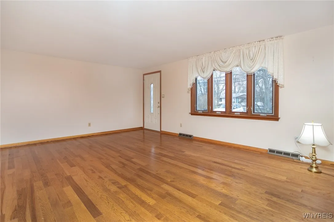 6321 Goodrich Road, Clarence, New York 14032, Clarence, New York 14032, 3 Bedrooms Bedrooms, 7 Rooms Rooms,1 BathroomBathrooms,Residential,Closed,6321 Goodrich Road, Clarence, New York 14032,0,B1582499
