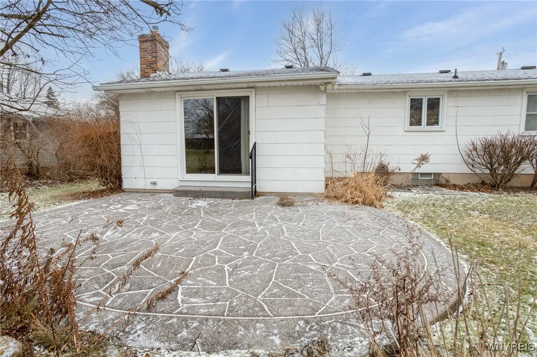 6321 Goodrich Road, Clarence, New York 14032, Clarence, New York 14032, 3 Bedrooms Bedrooms, 7 Rooms Rooms,1 BathroomBathrooms,Residential,Closed,6321 Goodrich Road, Clarence, New York 14032,0,B1582499