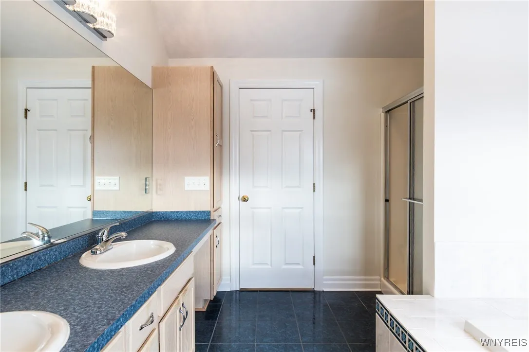Master bath.