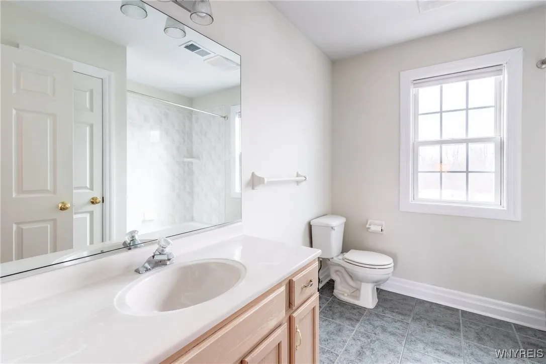 2nd floor bathroom.