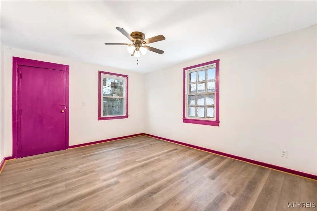 15 Walpole Place 11, Tonawanda-town, New York 1415, Tonawanda, New York 14150, 5 Bedrooms Bedrooms, ,2 BathroomsBathrooms,Residential,Closed,15 Walpole Place 11, Tonawanda-town, New York 1415,0,B1583709