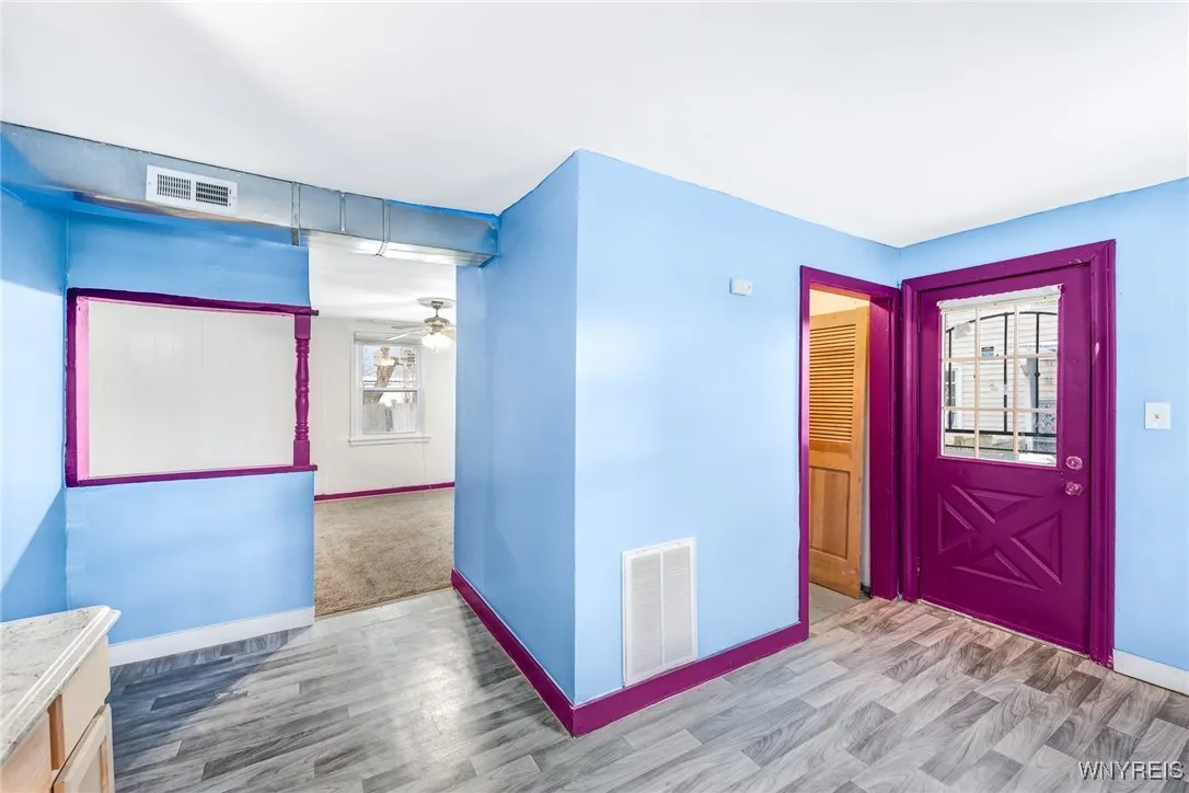 15 Walpole Place 11, Tonawanda-town, New York 1415, Tonawanda, New York 14150, 5 Bedrooms Bedrooms, ,2 BathroomsBathrooms,Residential,Closed,15 Walpole Place 11, Tonawanda-town, New York 1415,0,B1583709