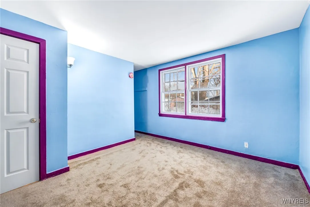 15 Walpole Place 11, Tonawanda-town, New York 1415, Tonawanda, New York 14150, 5 Bedrooms Bedrooms, ,2 BathroomsBathrooms,Residential,Closed,15 Walpole Place 11, Tonawanda-town, New York 1415,0,B1583709
