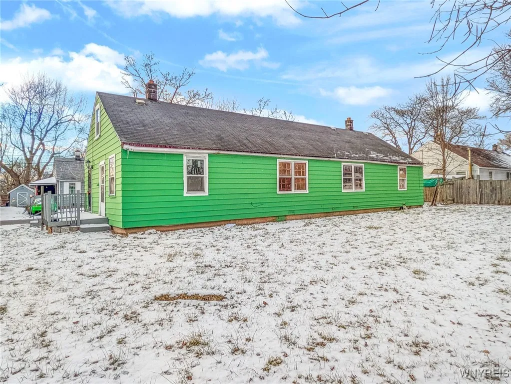 15 Walpole Place 11, Tonawanda-town, New York 1415, Tonawanda, New York 14150, 5 Bedrooms Bedrooms, ,2 BathroomsBathrooms,Residential,Closed,15 Walpole Place 11, Tonawanda-town, New York 1415,0,B1583709