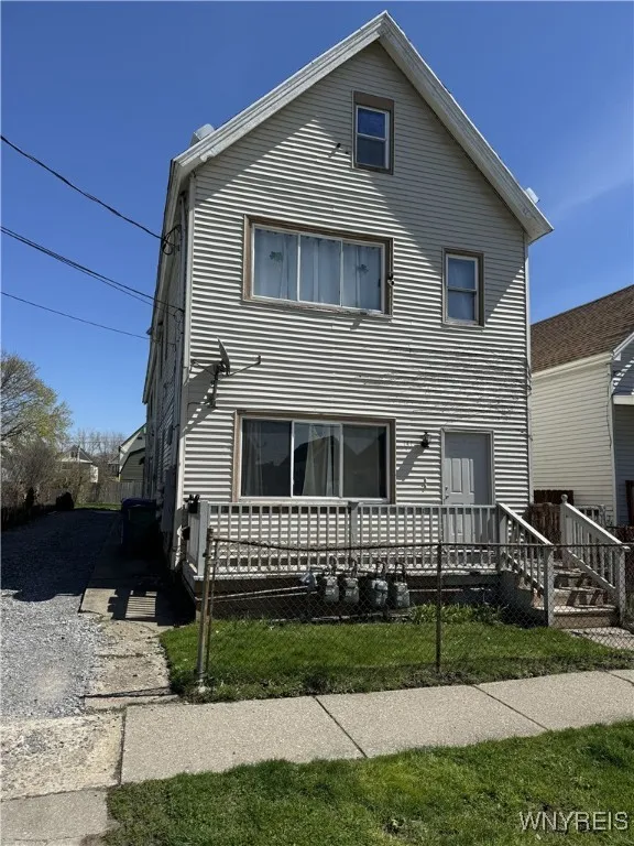141 Vandalia Street, Buffalo, New York 14204, Buffalo, New York 14204, 2 Bedrooms Bedrooms, 5 Rooms Rooms,1 BathroomBathrooms,Residential Lease,Closed,141 Vandalia Street, Buffalo, New York 14204,0,B1583714