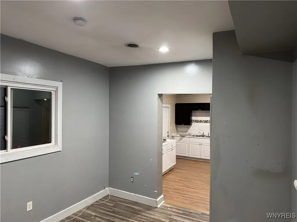 141 Vandalia Street, Buffalo, New York 14204, Buffalo, New York 14204, 2 Bedrooms Bedrooms, 5 Rooms Rooms,1 BathroomBathrooms,Residential Lease,Closed,141 Vandalia Street, Buffalo, New York 14204,0,B1583714