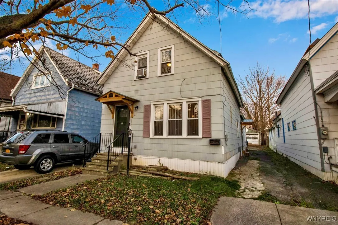 31 Schiller Street, Buffalo, New York 14206, Buffalo, New York 14206, 3 Bedrooms Bedrooms, 7 Rooms Rooms,1 BathroomBathrooms,Residential,Closed,31 Schiller Street, Buffalo, New York 14206,0,B1583825