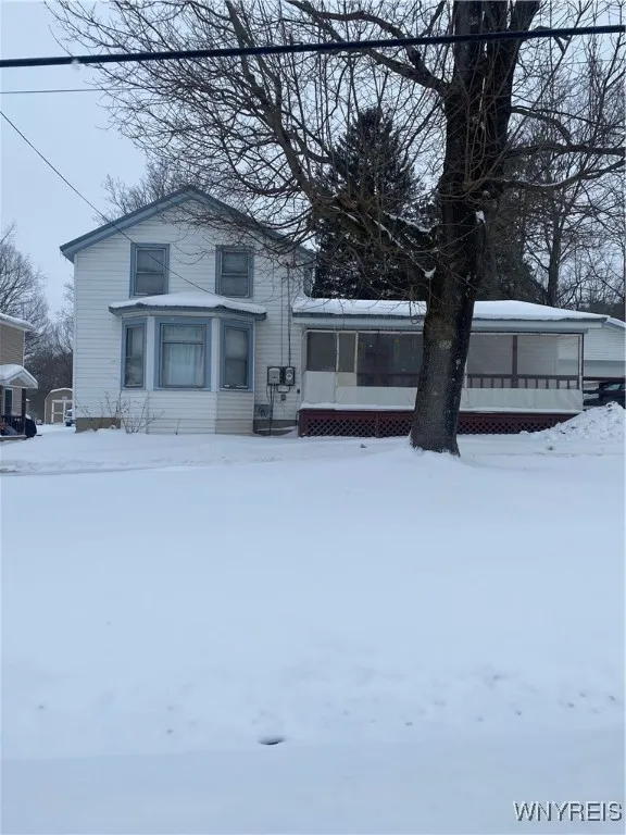 28 East Main Street, Gainesville, New York 14130, Gainesville, New York 14130, 2 Bedrooms Bedrooms, 5 Rooms Rooms,1 BathroomBathrooms,Residential,Closed,28 East Main Street, Gainesville, New York 14130,B1583503