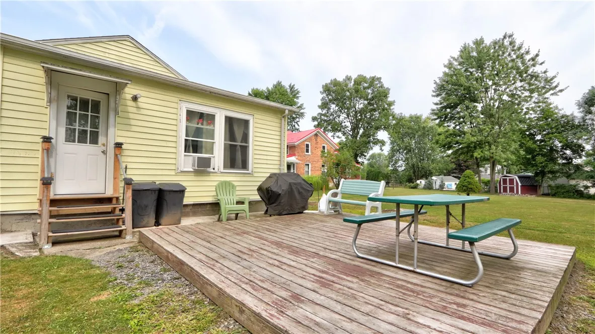 58 Walnut Street, Seneca Falls, New York 13148, Seneca Falls, New York 13148, 4 Bedrooms Bedrooms, 7 Rooms Rooms,1 BathroomBathrooms,Residential,For Sale,58 Walnut Street, Seneca Falls, New York 13148,R1583661