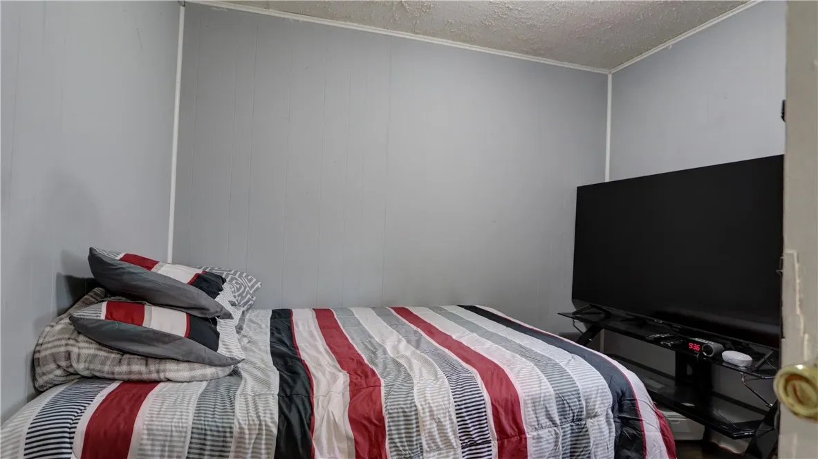 58 Walnut Street, Seneca Falls, New York 13148, Seneca Falls, New York 13148, 4 Bedrooms Bedrooms, 7 Rooms Rooms,1 BathroomBathrooms,Residential,For Sale,58 Walnut Street, Seneca Falls, New York 13148,R1583661