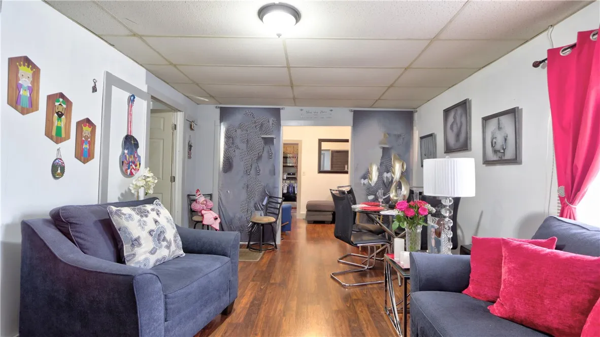 58 Walnut Street, Seneca Falls, New York 13148, Seneca Falls, New York 13148, 4 Bedrooms Bedrooms, 7 Rooms Rooms,1 BathroomBathrooms,Residential,For Sale,58 Walnut Street, Seneca Falls, New York 13148,R1583661