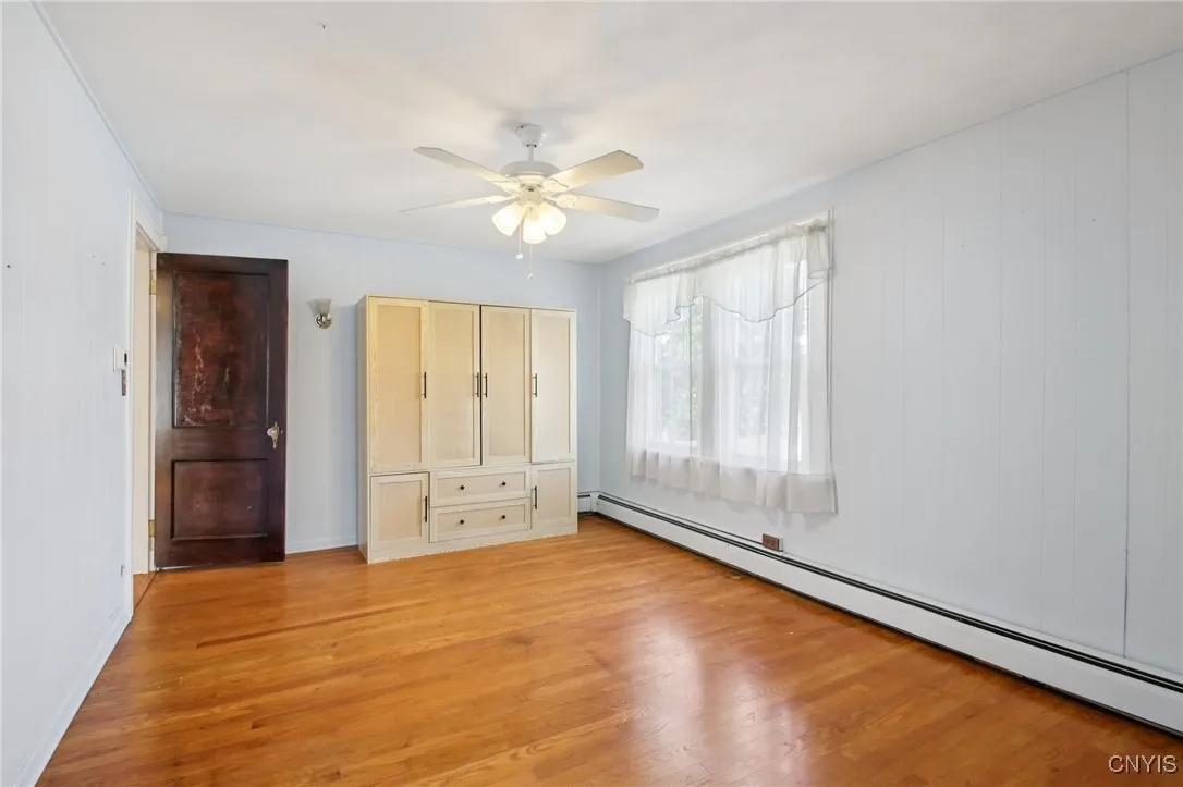 1 Alden Avenue, Auburn, New York 13021, Auburn, New York 13021, 3 Bedrooms Bedrooms, 9 Rooms Rooms,1 BathroomBathrooms,Residential,For Sale,1 Alden Avenue, Auburn, New York 13021,S1582952
