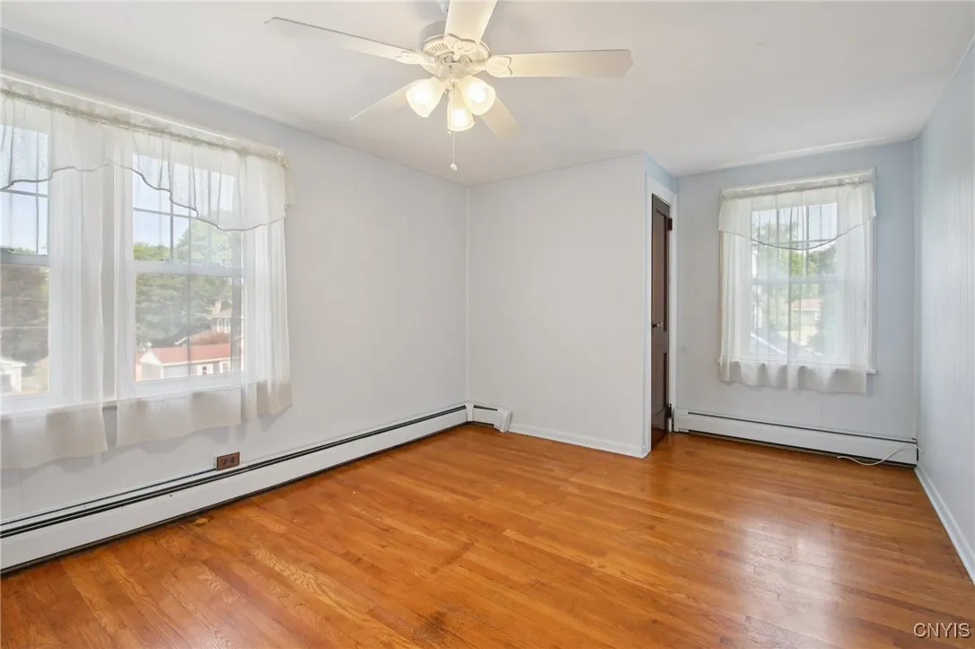 1 Alden Avenue, Auburn, New York 13021, Auburn, New York 13021, 3 Bedrooms Bedrooms, 9 Rooms Rooms,1 BathroomBathrooms,Residential,For Sale,1 Alden Avenue, Auburn, New York 13021,S1582952