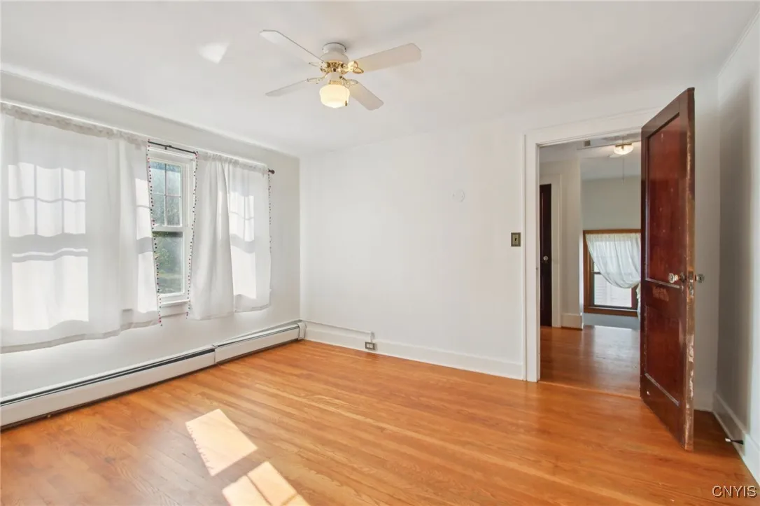 1 Alden Avenue, Auburn, New York 13021, Auburn, New York 13021, 3 Bedrooms Bedrooms, 9 Rooms Rooms,1 BathroomBathrooms,Residential,For Sale,1 Alden Avenue, Auburn, New York 13021,S1582952