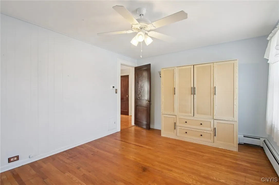 1 Alden Avenue, Auburn, New York 13021, Auburn, New York 13021, 3 Bedrooms Bedrooms, 9 Rooms Rooms,1 BathroomBathrooms,Residential,For Sale,1 Alden Avenue, Auburn, New York 13021,S1582952