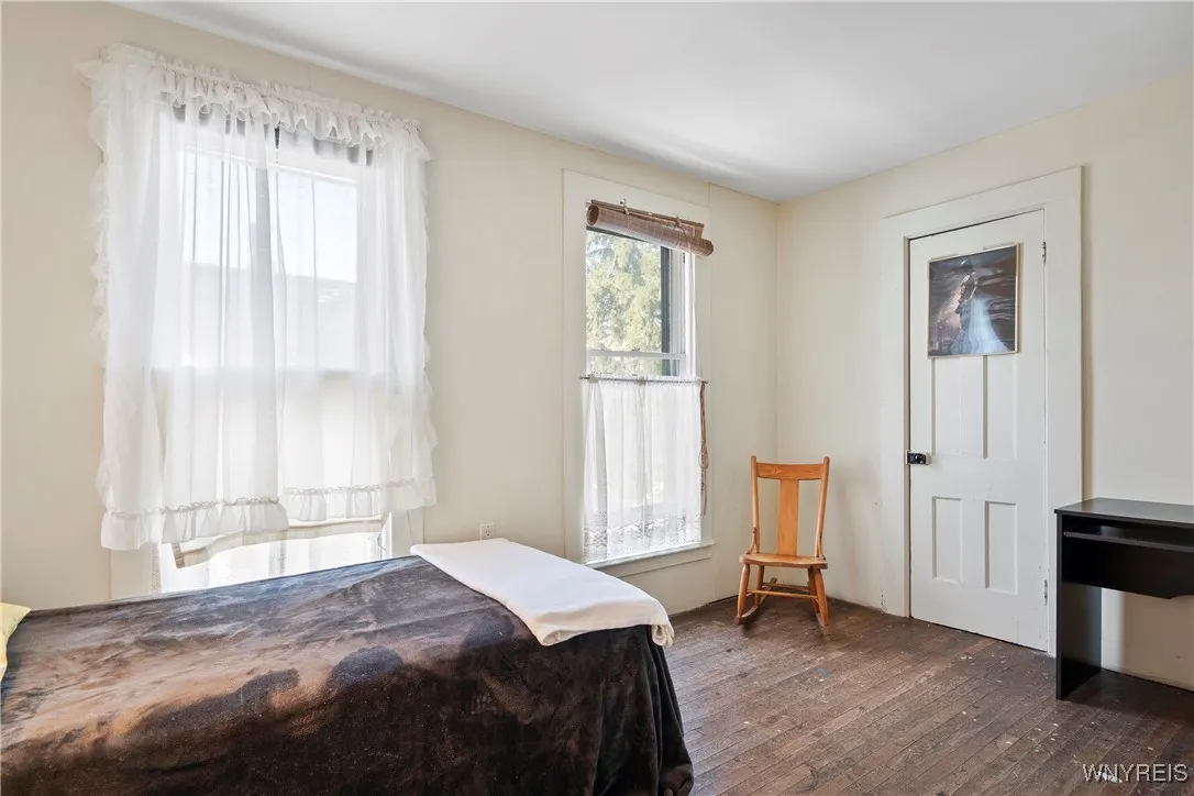 306 Oakwood Avenue, Aurora, New York 14052, Aurora, New York 14052, 5 Bedrooms Bedrooms, 10 Rooms Rooms,2 BathroomsBathrooms,Residential,Closed,306 Oakwood Avenue, Aurora, New York 14052,0,B1582653