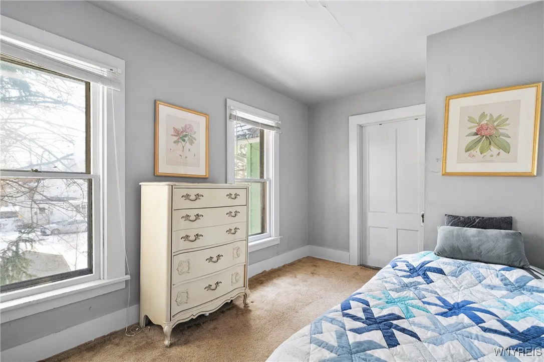 306 Oakwood Avenue, Aurora, New York 14052, Aurora, New York 14052, 5 Bedrooms Bedrooms, 10 Rooms Rooms,2 BathroomsBathrooms,Residential,Closed,306 Oakwood Avenue, Aurora, New York 14052,0,B1582653