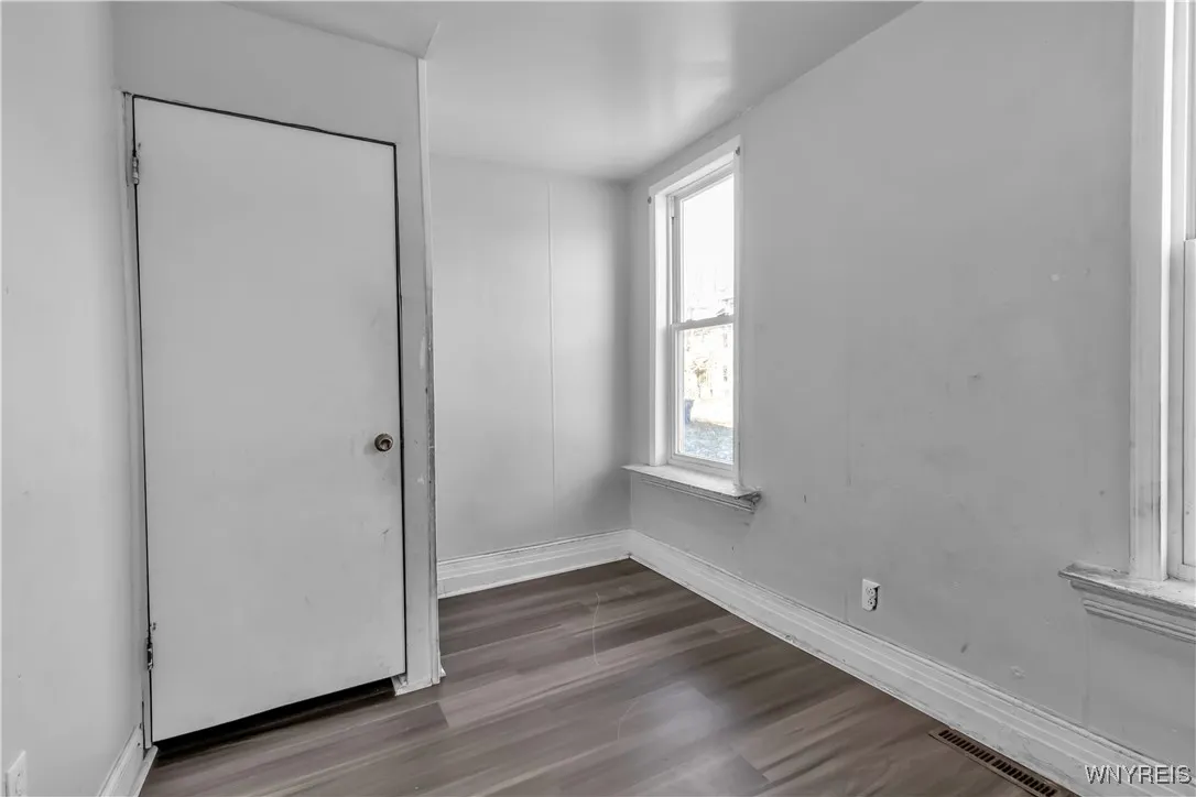 50 Arnold Street, Buffalo, New York 14213, Buffalo, New York 14213, 7 Bedrooms Bedrooms, ,2 BathroomsBathrooms,Residential,Closed,50 Arnold Street, Buffalo, New York 14213,0,B1583279