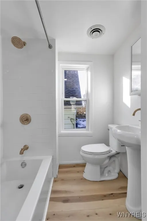 50 Arnold Street, Buffalo, New York 14213, Buffalo, New York 14213, 7 Bedrooms Bedrooms, ,2 BathroomsBathrooms,Residential,Closed,50 Arnold Street, Buffalo, New York 14213,0,B1583279