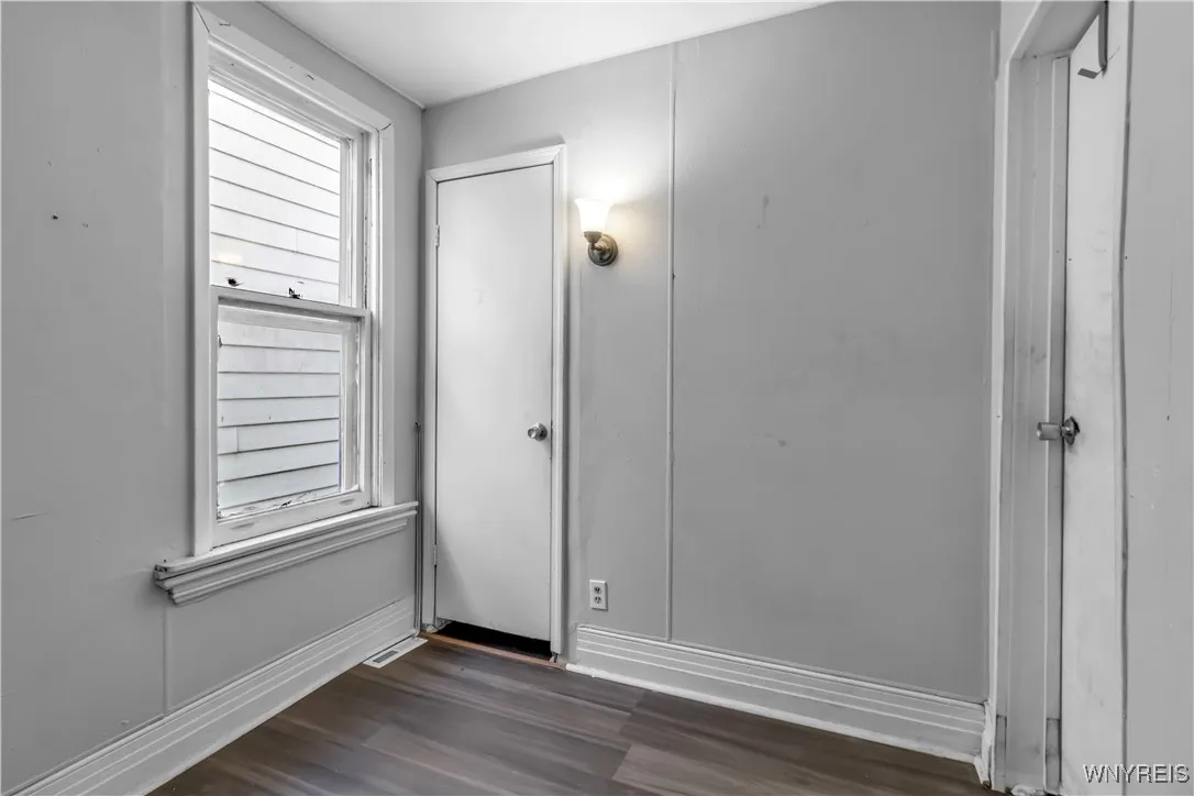 50 Arnold Street, Buffalo, New York 14213, Buffalo, New York 14213, 7 Bedrooms Bedrooms, ,2 BathroomsBathrooms,Residential,Closed,50 Arnold Street, Buffalo, New York 14213,0,B1583279