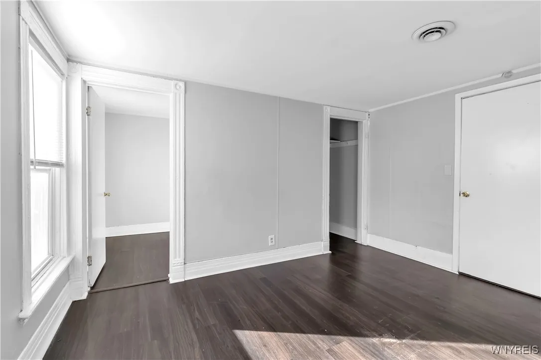 50 Arnold Street, Buffalo, New York 14213, Buffalo, New York 14213, 7 Bedrooms Bedrooms, ,2 BathroomsBathrooms,Residential,Closed,50 Arnold Street, Buffalo, New York 14213,0,B1583279