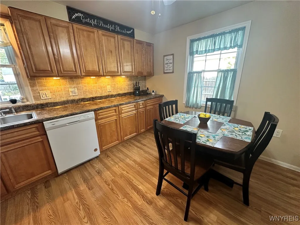 4890 Mount Vernon Boulevard, Hamburg, New York 140, Hamburg, New York 14075, 2 Bedrooms Bedrooms, 5 Rooms Rooms,1 BathroomBathrooms,Residential,Closed,4890 Mount Vernon Boulevard, Hamburg, New York 140,0,B1584298