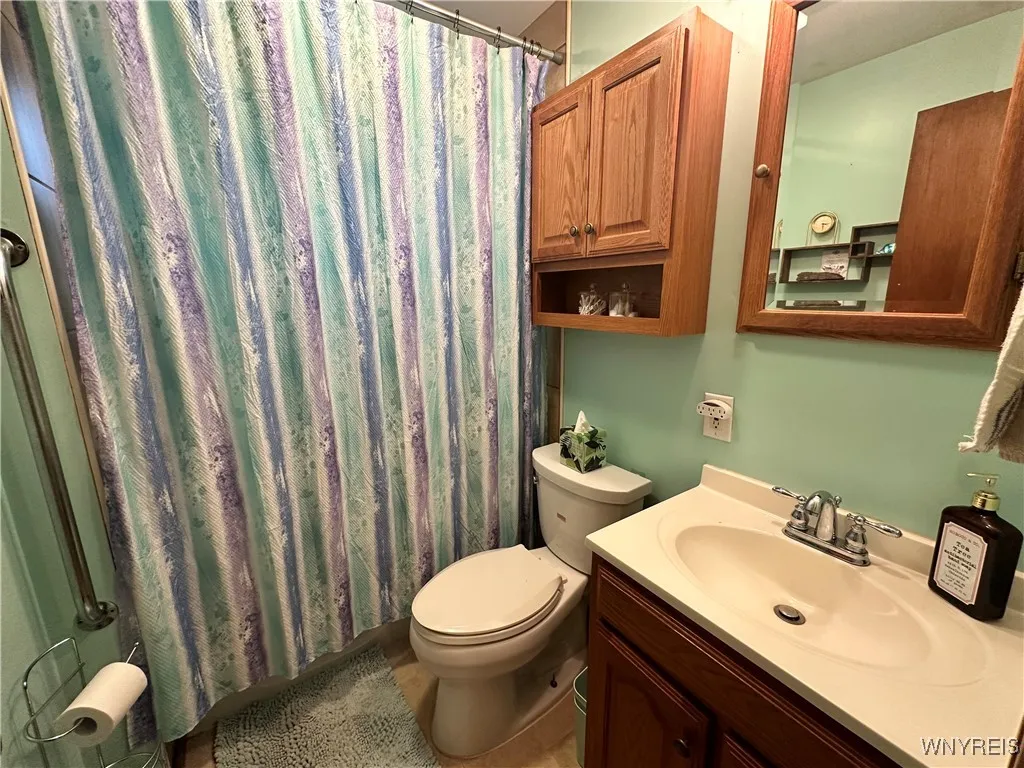 4890 Mount Vernon Boulevard, Hamburg, New York 140, Hamburg, New York 14075, 2 Bedrooms Bedrooms, 5 Rooms Rooms,1 BathroomBathrooms,Residential,Closed,4890 Mount Vernon Boulevard, Hamburg, New York 140,0,B1584298