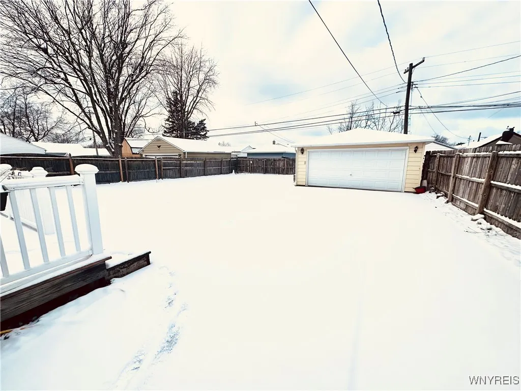 4890 Mount Vernon Boulevard, Hamburg, New York 140, Hamburg, New York 14075, 2 Bedrooms Bedrooms, 5 Rooms Rooms,1 BathroomBathrooms,Residential,Closed,4890 Mount Vernon Boulevard, Hamburg, New York 140,0,B1584298