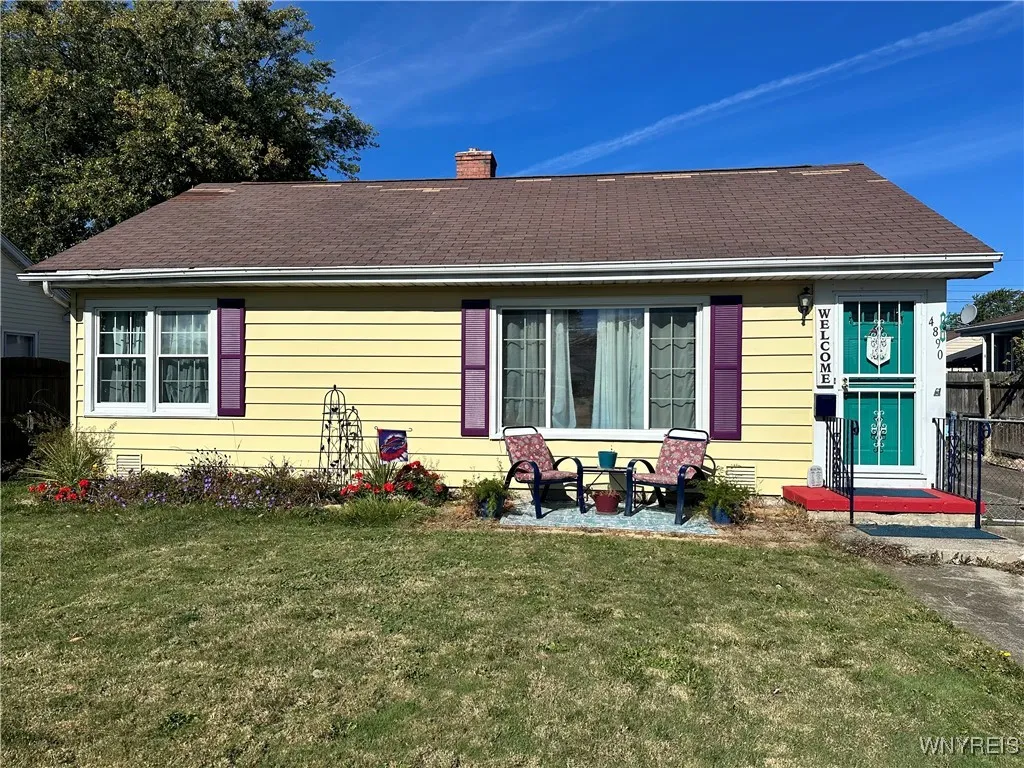 4890 Mount Vernon Boulevard, Hamburg, New York 140, Hamburg, New York 14075, 2 Bedrooms Bedrooms, 5 Rooms Rooms,1 BathroomBathrooms,Residential,Closed,4890 Mount Vernon Boulevard, Hamburg, New York 140,0,B1584298