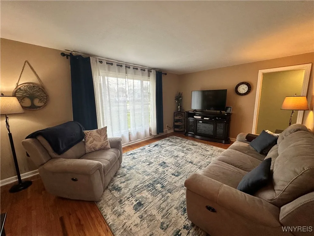 4890 Mount Vernon Boulevard, Hamburg, New York 140, Hamburg, New York 14075, 2 Bedrooms Bedrooms, 5 Rooms Rooms,1 BathroomBathrooms,Residential,Closed,4890 Mount Vernon Boulevard, Hamburg, New York 140,0,B1584298