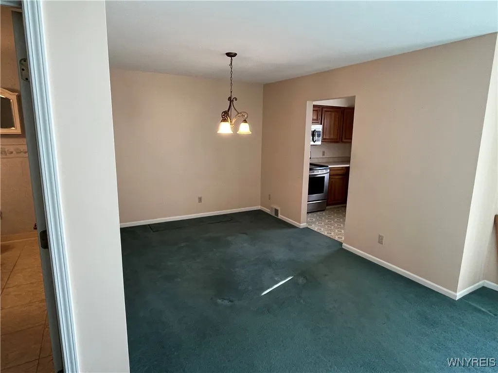 24 Bristol Drive A, Amherst, New York 14228, Amherst, New York 14228, 2 Bedrooms Bedrooms, 5 Rooms Rooms,2 BathroomsBathrooms,Residential,Closed,24 Bristol Drive A, Amherst, New York 14228,0,B1584215
