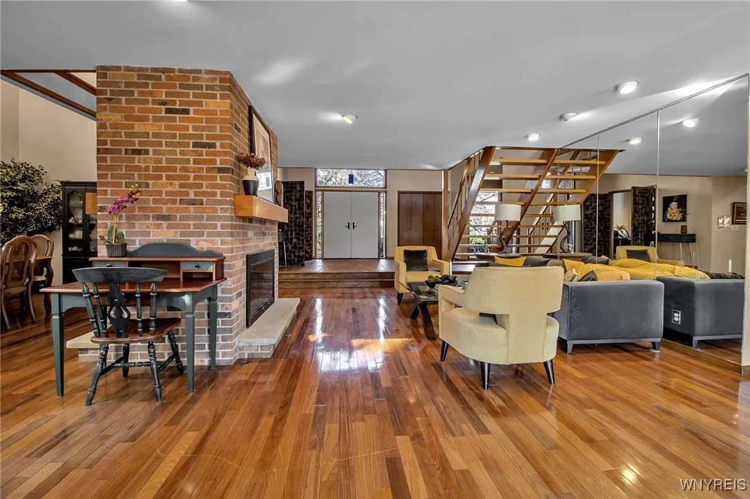 209 Deer Run, Amherst, New York 14221, Amherst, New York 14221, 4 Bedrooms Bedrooms, 11 Rooms Rooms,2 BathroomsBathrooms,Residential,Closed,209 Deer Run, Amherst, New York 14221,0,B1584366