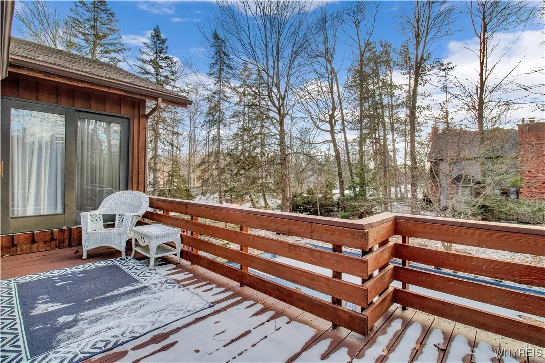 209 Deer Run, Amherst, New York 14221, Amherst, New York 14221, 4 Bedrooms Bedrooms, 11 Rooms Rooms,2 BathroomsBathrooms,Residential,Closed,209 Deer Run, Amherst, New York 14221,0,B1584366