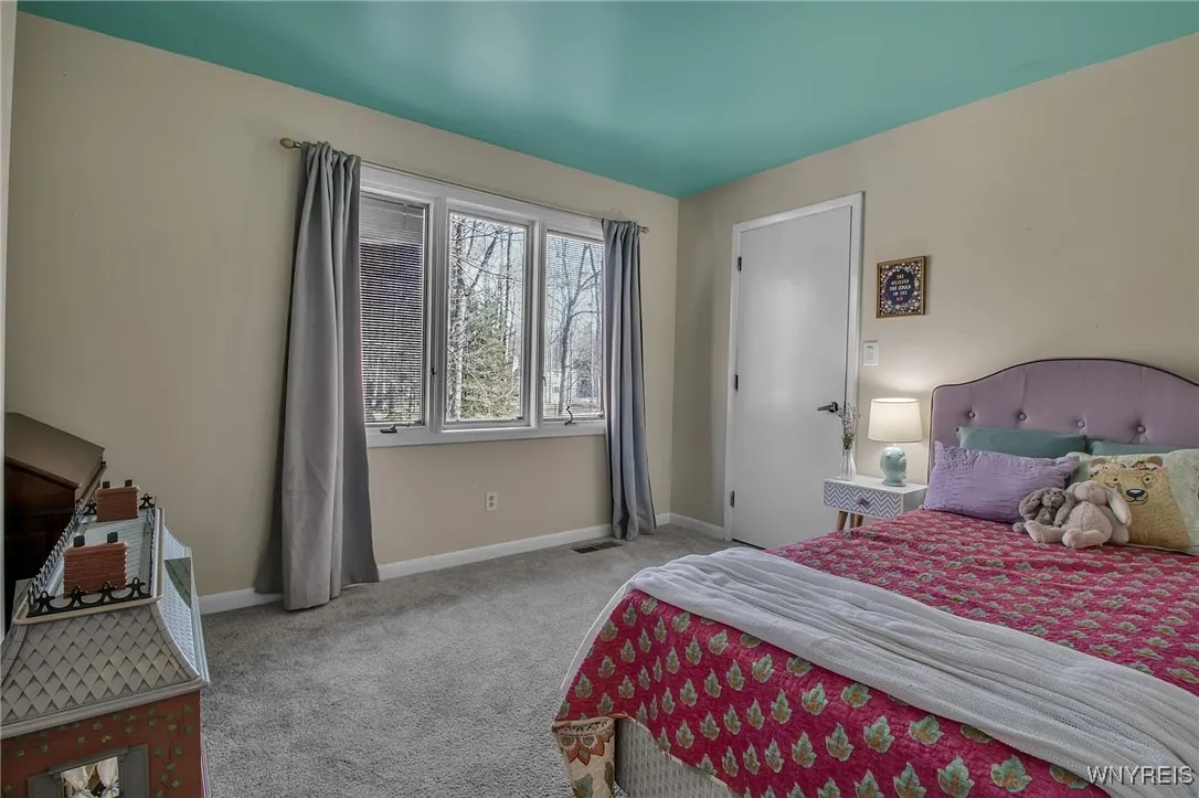 209 Deer Run, Amherst, New York 14221, Amherst, New York 14221, 4 Bedrooms Bedrooms, 11 Rooms Rooms,2 BathroomsBathrooms,Residential,Closed,209 Deer Run, Amherst, New York 14221,0,B1584366