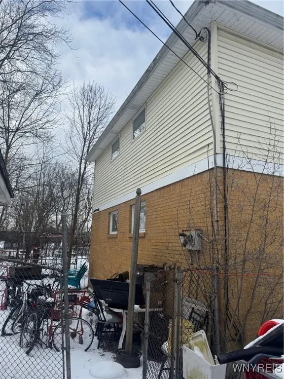 116 Nicholson Street, Buffalo, New York 14214, Buffalo, New York 14214, 6 Bedrooms Bedrooms, ,2 BathroomsBathrooms,Residential,Closed,116 Nicholson Street, Buffalo, New York 14214,0,B1583971