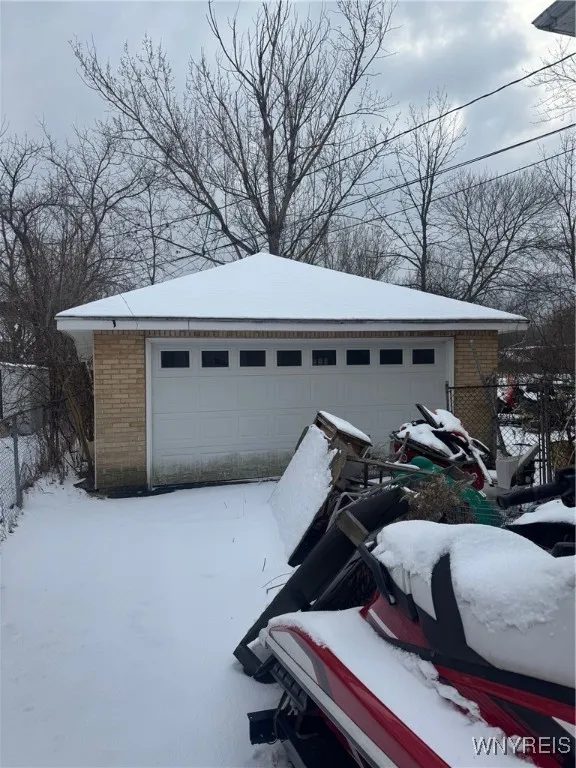 116 Nicholson Street, Buffalo, New York 14214, Buffalo, New York 14214, 6 Bedrooms Bedrooms, ,2 BathroomsBathrooms,Residential,Closed,116 Nicholson Street, Buffalo, New York 14214,0,B1583971