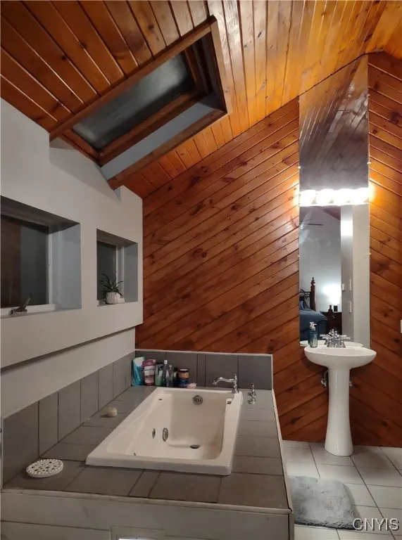6730 Trenton Road, Deerfield, New York 13502, Deerfield, New York 13502, 3 Bedrooms Bedrooms, 7 Rooms Rooms,3 BathroomsBathrooms,Residential,For Sale,6730 Trenton Road, Deerfield, New York 13502,S1584427