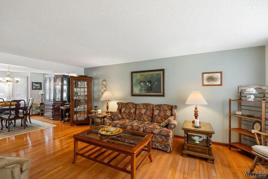 138 Dimatteo Drive, North Tonawanda, New York 1412, North Tonawanda, New York 14120, 3 Bedrooms Bedrooms, 9 Rooms Rooms,2 BathroomsBathrooms,Residential,Closed,138 Dimatteo Drive, North Tonawanda, New York 1412,0,B1584559