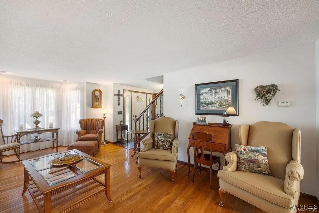 138 Dimatteo Drive, North Tonawanda, New York 1412, North Tonawanda, New York 14120, 3 Bedrooms Bedrooms, 9 Rooms Rooms,2 BathroomsBathrooms,Residential,Closed,138 Dimatteo Drive, North Tonawanda, New York 1412,0,B1584559