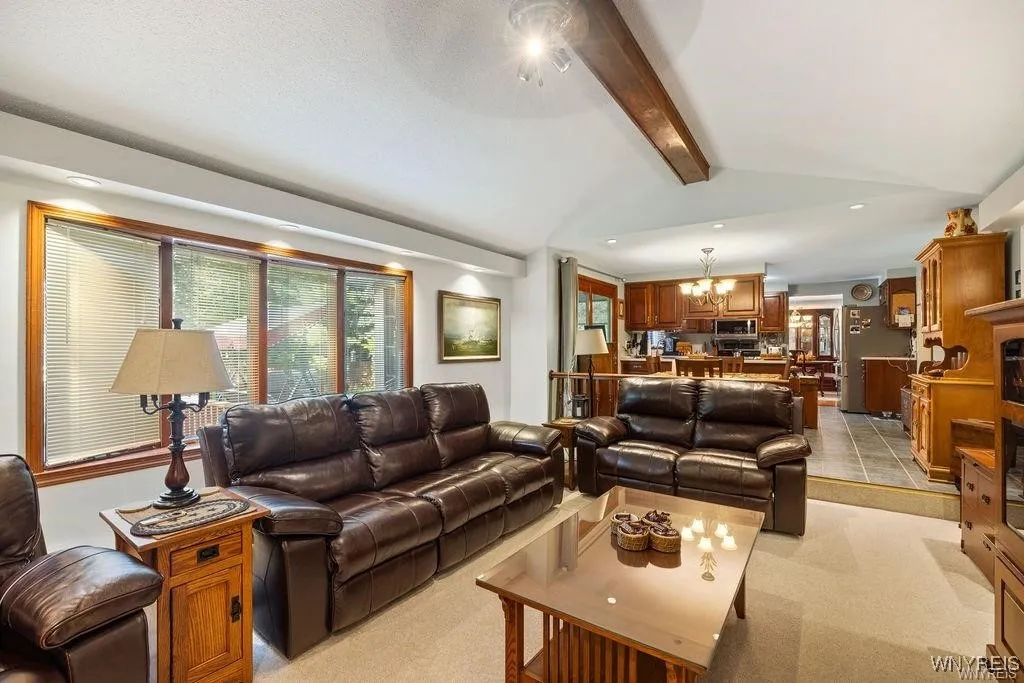 138 Dimatteo Drive, North Tonawanda, New York 1412, North Tonawanda, New York 14120, 3 Bedrooms Bedrooms, 9 Rooms Rooms,2 BathroomsBathrooms,Residential,Closed,138 Dimatteo Drive, North Tonawanda, New York 1412,0,B1584559