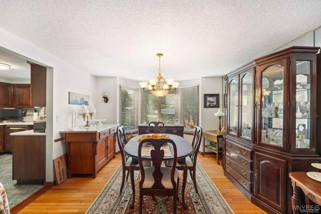 138 Dimatteo Drive, North Tonawanda, New York 1412, North Tonawanda, New York 14120, 3 Bedrooms Bedrooms, 9 Rooms Rooms,2 BathroomsBathrooms,Residential,Closed,138 Dimatteo Drive, North Tonawanda, New York 1412,0,B1584559