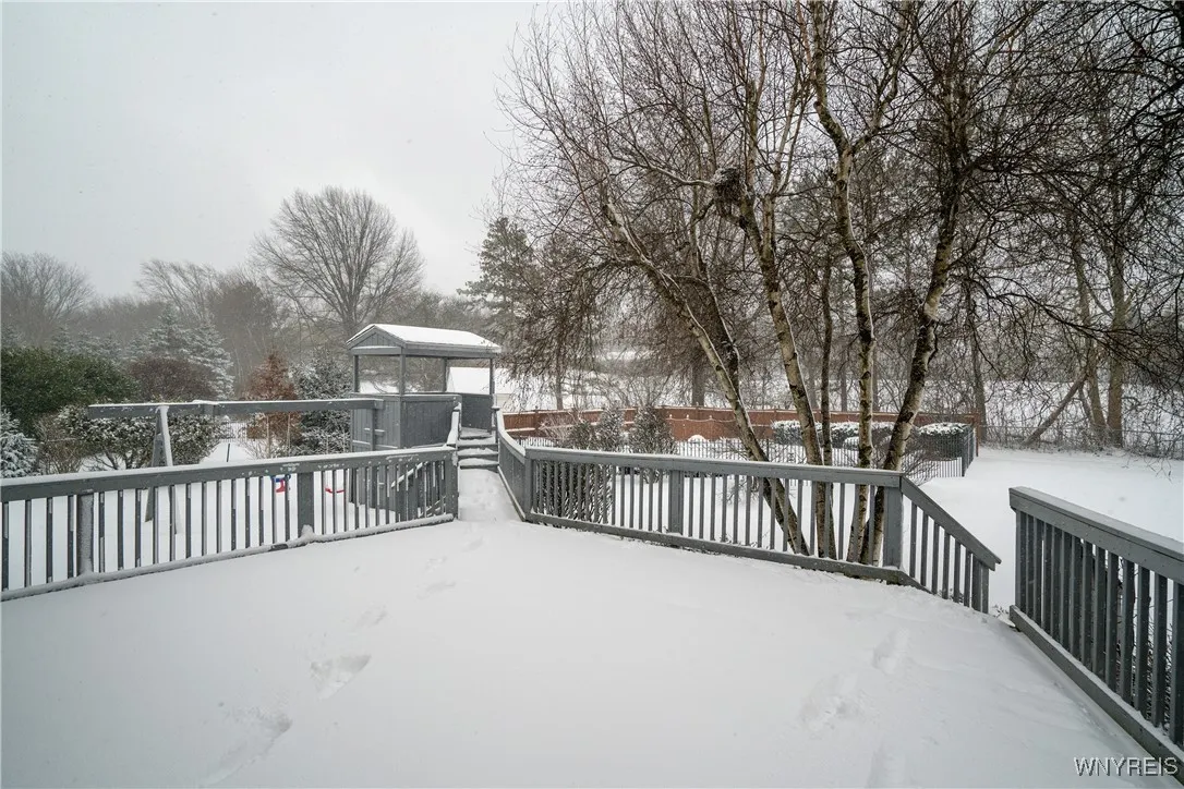 25 Fox Chapel Drive, Orchard Park, New York 14127, Orchard Park, New York 14127, 4 Bedrooms Bedrooms, 11 Rooms Rooms,2 BathroomsBathrooms,Residential,Closed,25 Fox Chapel Drive, Orchard Park, New York 14127,0,B1584458