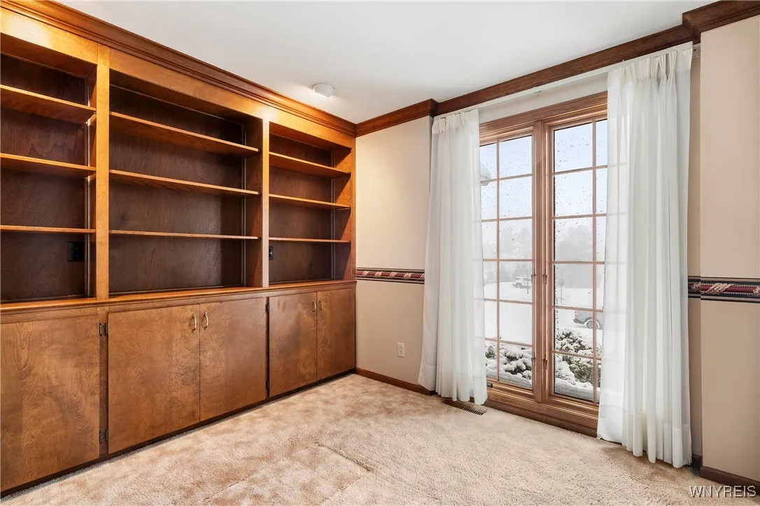 25 Fox Chapel Drive, Orchard Park, New York 14127, Orchard Park, New York 14127, 4 Bedrooms Bedrooms, 11 Rooms Rooms,2 BathroomsBathrooms,Residential,Closed,25 Fox Chapel Drive, Orchard Park, New York 14127,0,B1584458
