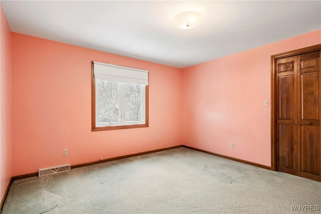 25 Fox Chapel Drive, Orchard Park, New York 14127, Orchard Park, New York 14127, 4 Bedrooms Bedrooms, 11 Rooms Rooms,2 BathroomsBathrooms,Residential,Closed,25 Fox Chapel Drive, Orchard Park, New York 14127,0,B1584458