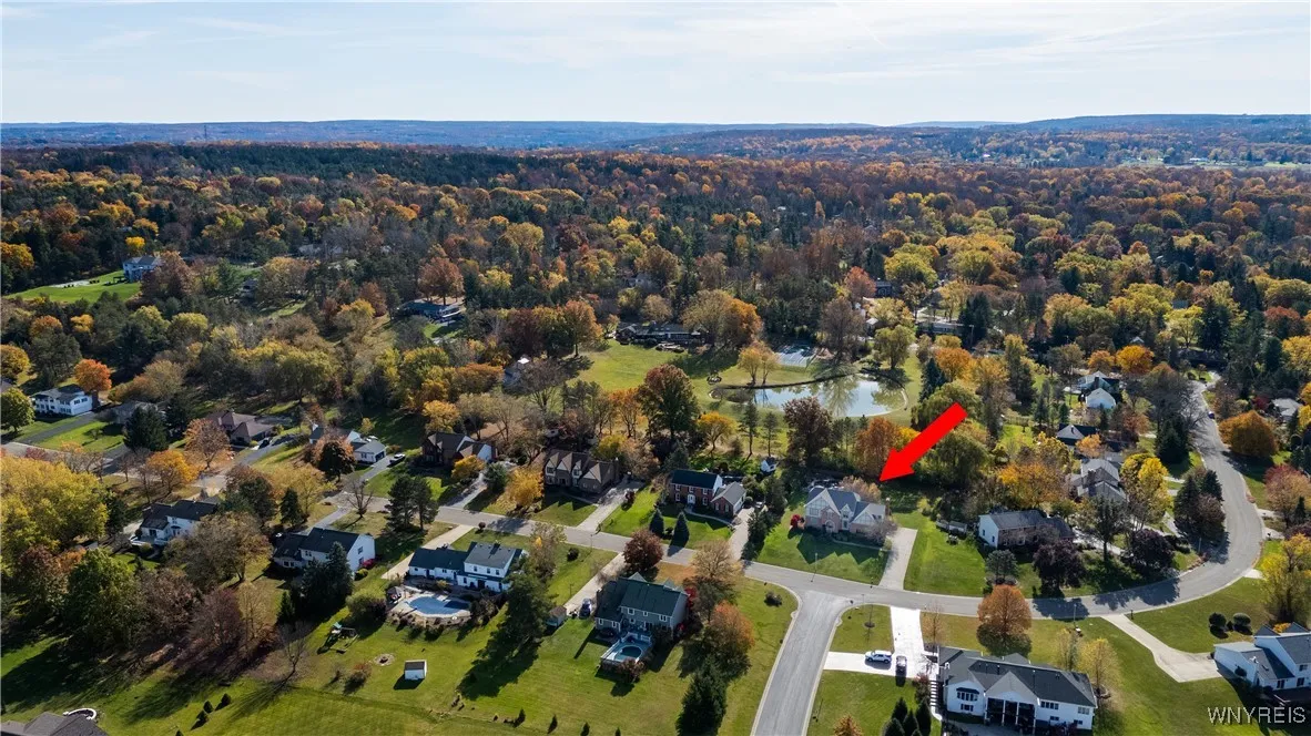 25 Fox Chapel Drive, Orchard Park, New York 14127, Orchard Park, New York 14127, 4 Bedrooms Bedrooms, 11 Rooms Rooms,2 BathroomsBathrooms,Residential,Closed,25 Fox Chapel Drive, Orchard Park, New York 14127,0,B1584458